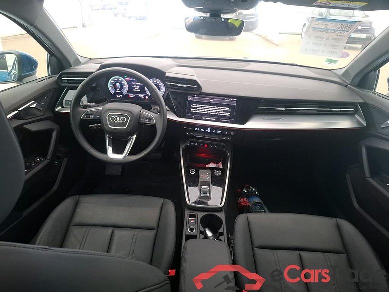 AUDI A3 Sportback / 2020 / 5P / Berline 40 TFSI e 204 S Tronic Design Luxe #5