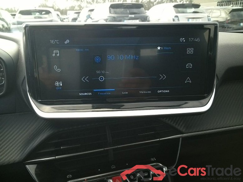 Peugeot 2008 1.2 Puretech LED Navi Klima PDC ... #4