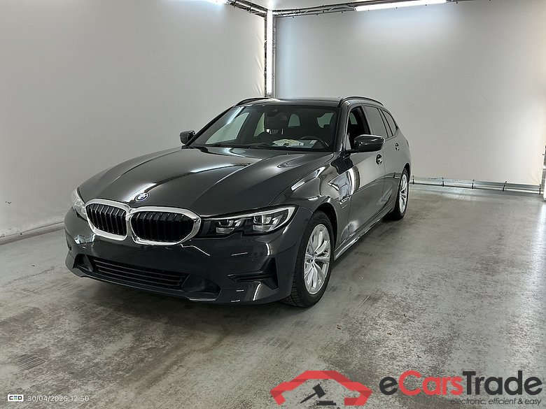 BMW 320e Plug-In Hybrid Aut. LED-Xenon LC-Pro Navi Hi-Fi Sport-Leather KeylessGo Camera Klima PDC ... #1