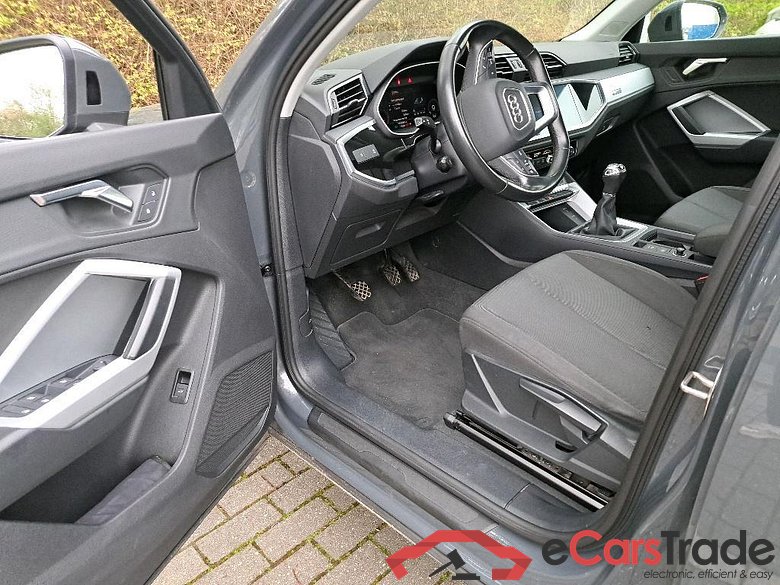 AUDI Q3 1.5 35 TFSI LED Virtual Navi Klima PDC ... #5
