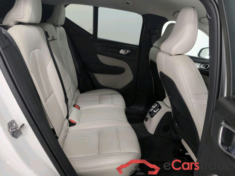 VOLVO XC40 1.5 T4 RECHARGE GEARTR. INSCRIPTION EXPR #6