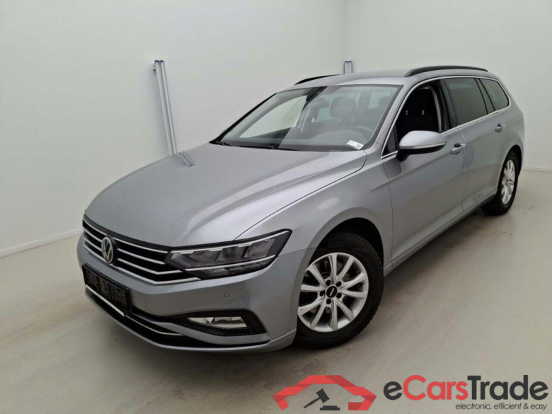 VOLKSWAGEN PASSAT VARIANT 1.5 TSI COMFORTLINE #1