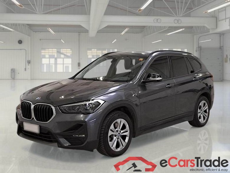 BMW X1 1.5i xDrive25e Plug-In Hybrid Aut. LED-Xenon Navi-Pro KeylessGo Klima PDC ...