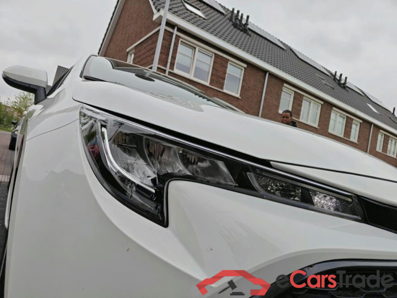 TOYOTA Corolla Touring Sports 72 kW #3