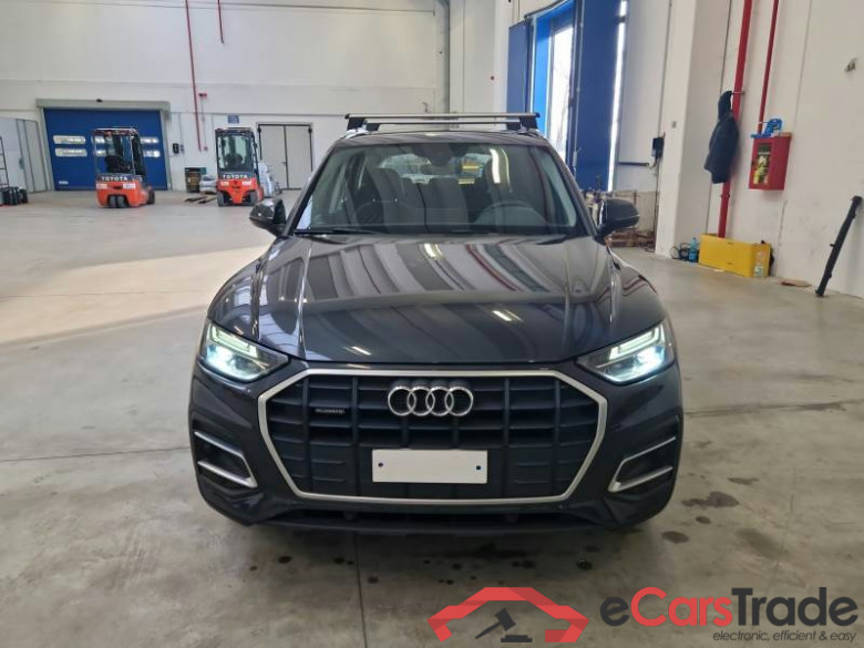 AUDI Q5 / 2020 / 5P / SUV 40 TDI BUSINESS QUATTRO S TRONIC #6