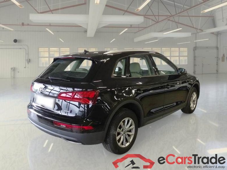 AUDI Q5 / 2016 / 5P / SUV 40 TDI BUSINESS QUATTRO S TRONIC #2