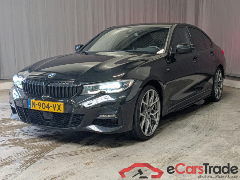 BMW 3-serie 330e High Executive #1