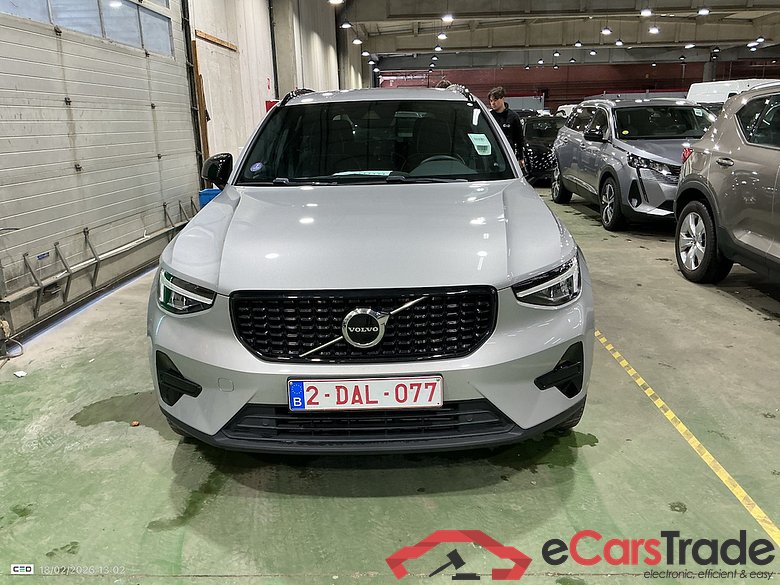 VOLVO XC40 1.5 T4 PHEV PLUS DARK DESIGN DCT #2