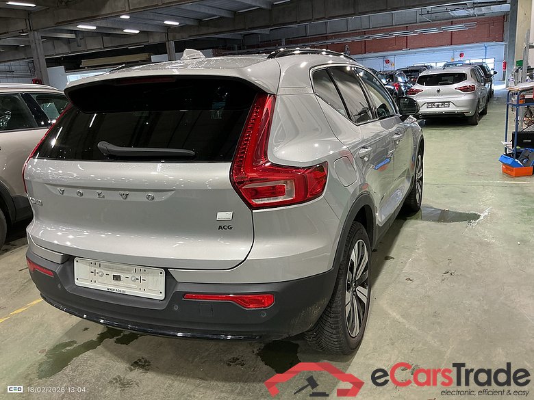 VOLVO XC40 1.5 T4 PHEV PLUS DARK DESIGN DCT #4