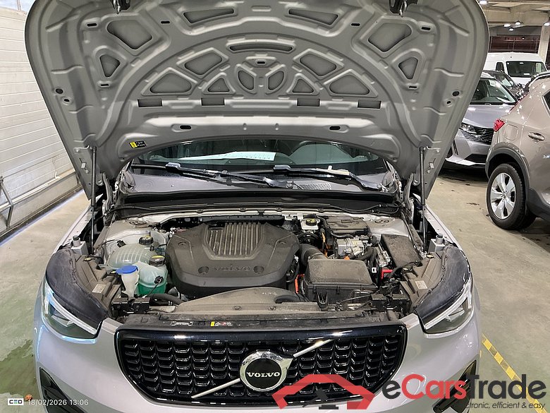 VOLVO XC40 1.5 T4 PHEV PLUS DARK DESIGN DCT #6