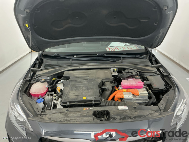 KIA XCEED 1.6 GDI PHEV DCT BUSINESS LINE #6
