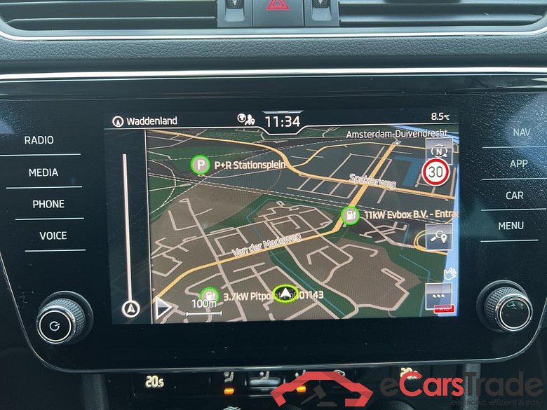 SKODA Superb Combi 110 kW #2