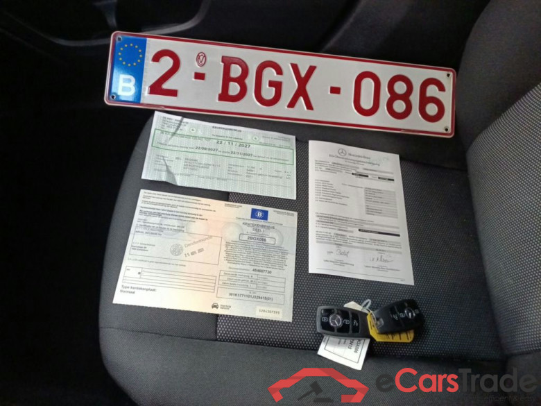 Mercedes-Benz A-Klasse Limousine A 180d DCT Business Solution 4d #4