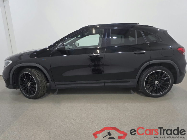 Mercedes GLA 250e Plug-In Hybrid AMG Night Aut. Pano LED-MultiBeam Widescreen Burmester Ambient Navi Sport-Leather KeylessGo Camera Klima PDC ... #2