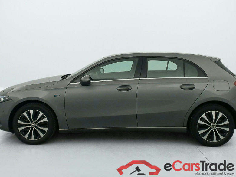 Mercedes-Benz A 250 E 8G-DCT BUSINESS LINE #4