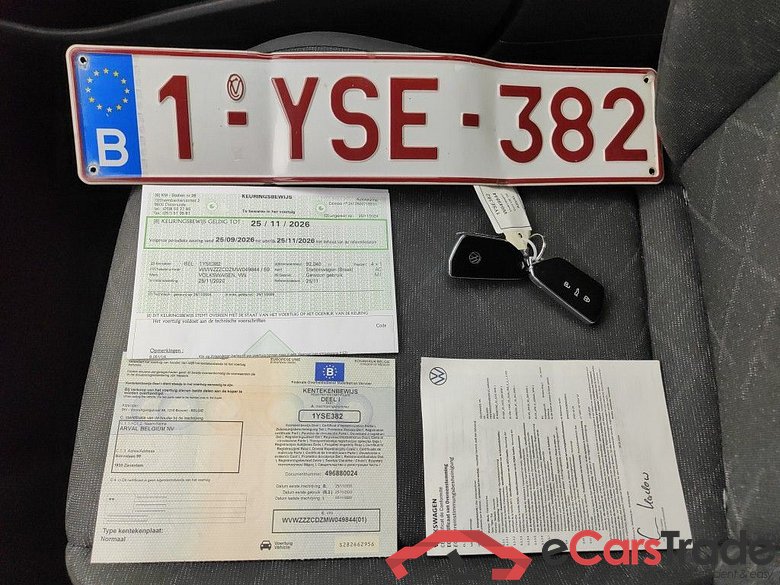 Volkswagen Golf VIII 1.0 TSI 81kW Life 5d #4