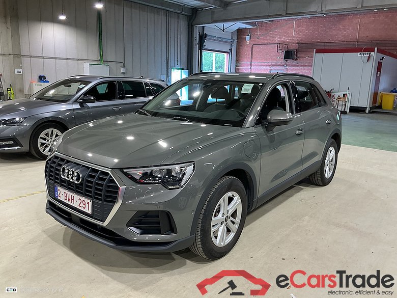 AUDI Q3 1.4 45 TFSI E S TRONIC #1