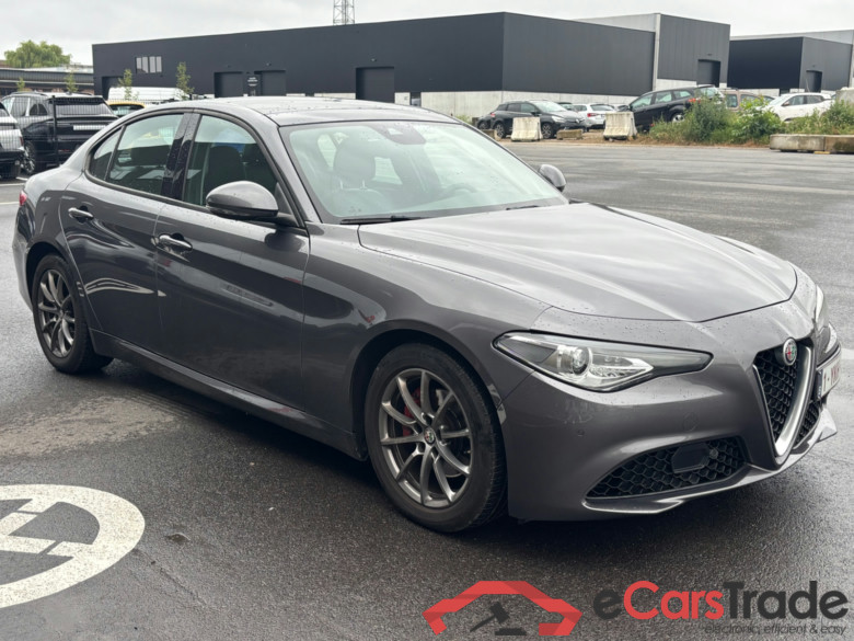 Alfa Romeo Giulia 2.2 JTDm Aut. Pano LED-Xenon 1/2 Leather KeylessGo Klima PDC ... #2