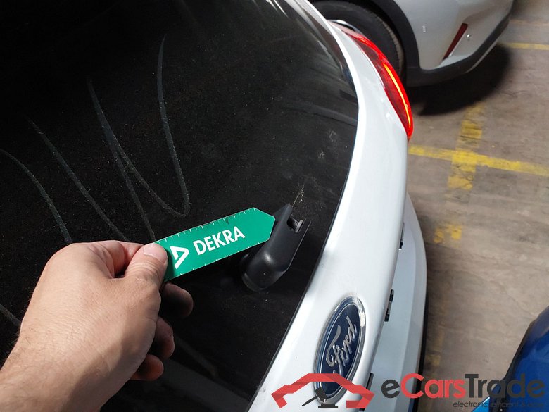 FORD Focus Berlina 1.0 Ecoboost 114KW 155CV S6.2 AutomÃ¡tico ST-LINE X(Winterpack) #6