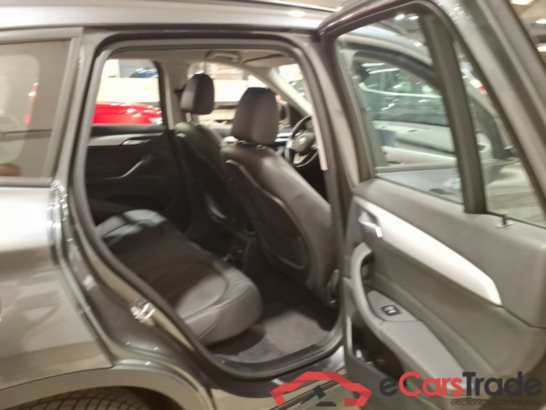 BMW X1 1.5 SDRIVE18I (100KW) #5