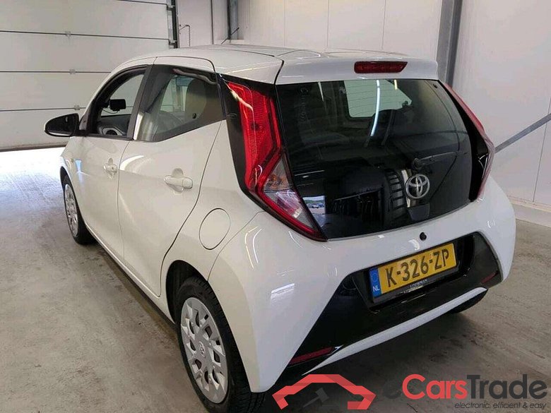 TOYOTA Aygo 1.0 VVT-i x-play #6
