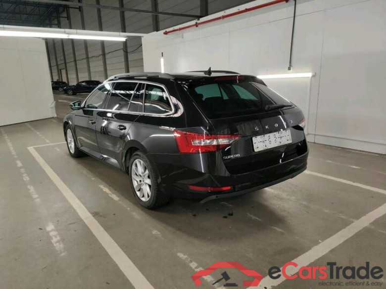 Skoda Superb Combi Superb Combi 1.5 TSI ACT DSG7 Clever 110kW/150pk  5D/P Auto-7 (4 seizoenen Banden) - CO2 onvolledig #3