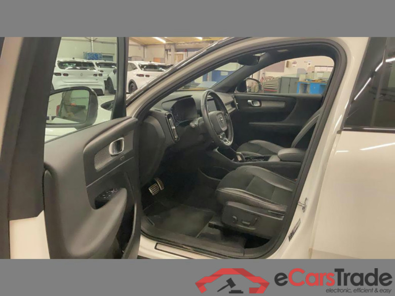 VOLVO XC40 1.5 T3 R-Design Geartronic #5