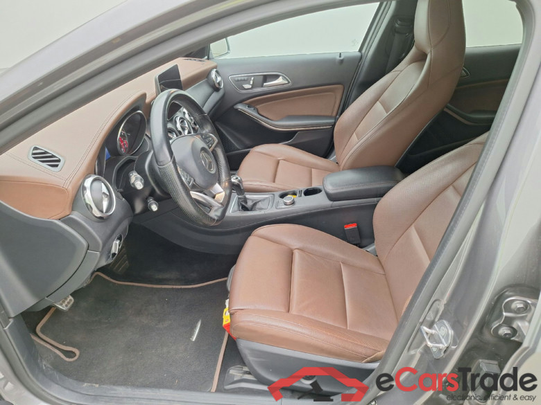 Mercedes, GLA FL'17, Mercedes-Benz GLA GLA 200 5d #3