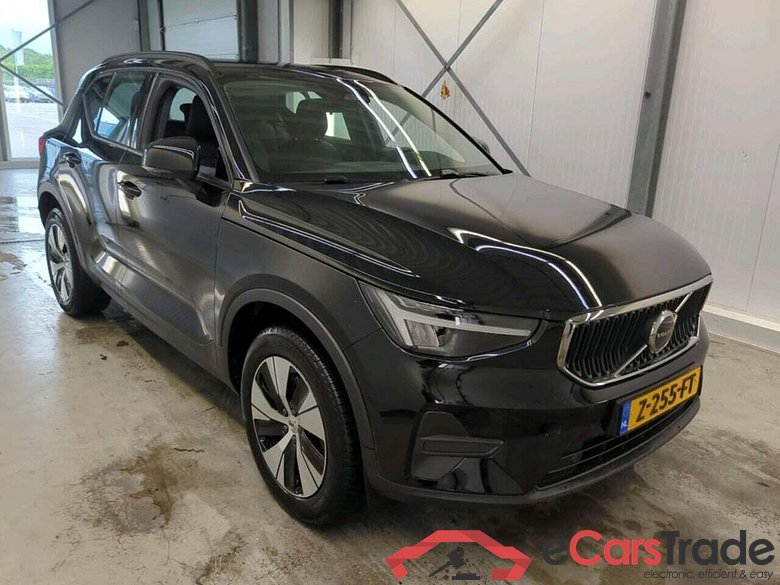 VOLVO XC40 2.0 B3 Essential #5