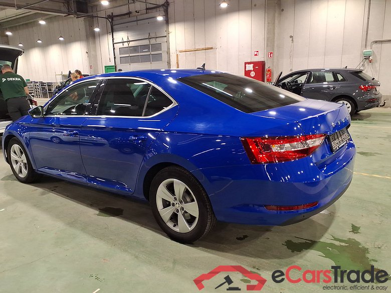 SKODA SUPERB DIESEL - 2019 2.0 CR TDi Style #2