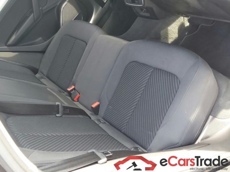 Audi Q5 2.0 40 TDI Quattro Aut. LED-Matrix ACC Navi-Pro KeylessGo Klima PDC ... #6