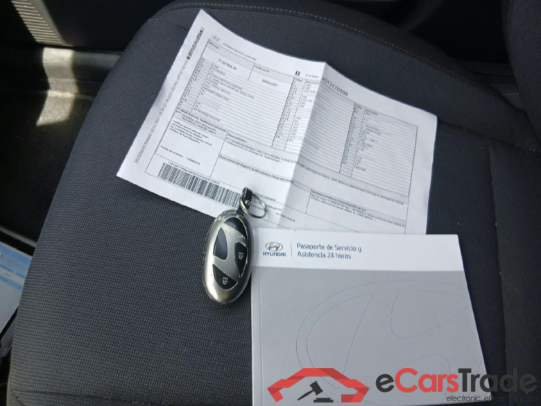 HYUNDAI Kona / 2023 / 5P / todoterreno 1.6 GDI HEV Maxx DCT #5