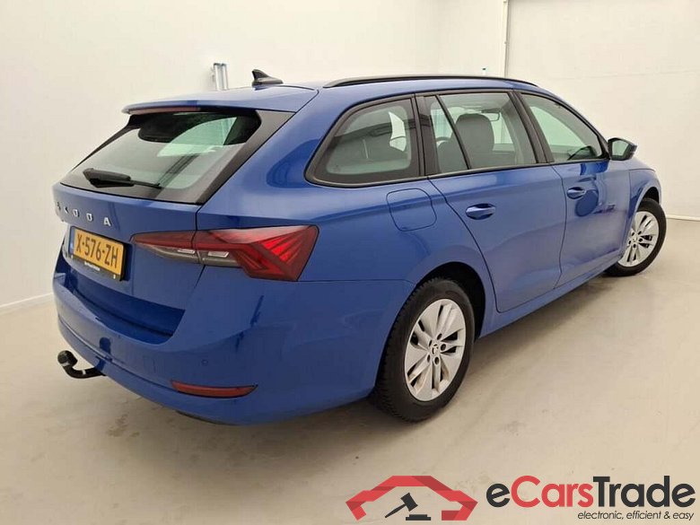 SKODA Octavia Combi 1.0 TSI Bns Edition #2