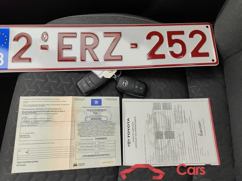 Toyota Yaris Cross 1.5 VVT-ie Hybrid Dynamic Plus CVT 5d #4