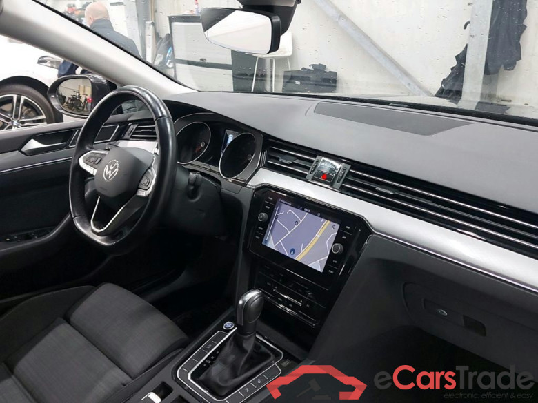VOLKSWAGEN - VW  PASSAT VARIANT TDI 150PK DSG7 Style Business & Front & Rear Park Assist #3