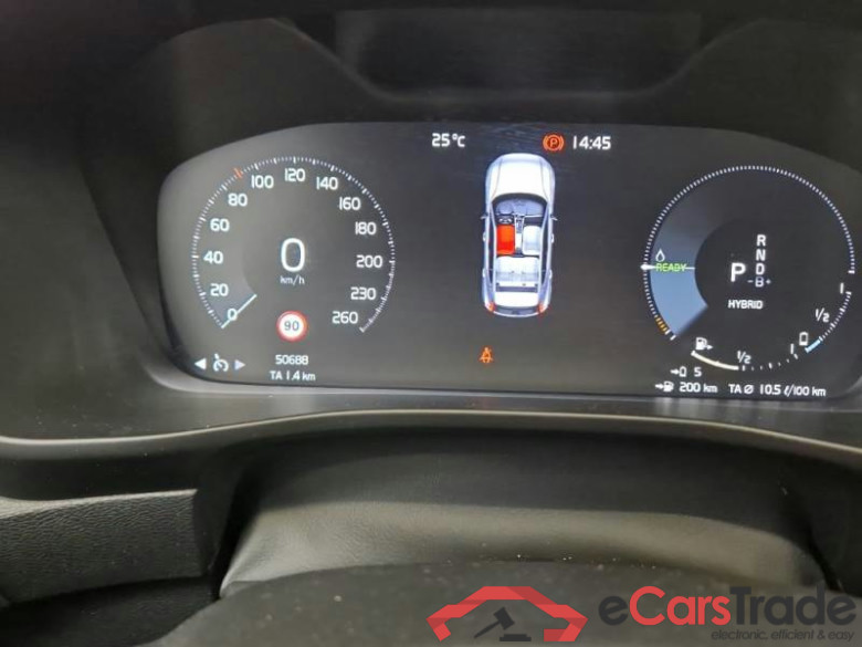 VOLVO XC40 / 2017 / 5P / SUV T4 PLUG-IN HYBRID AUTO RECH INSCRIP EXPR #4