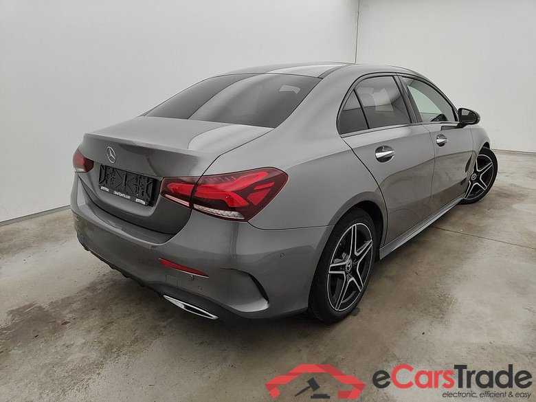Mercedes-Benz A-Klasse Limousine A 180d DCT Business Solution 4d #2