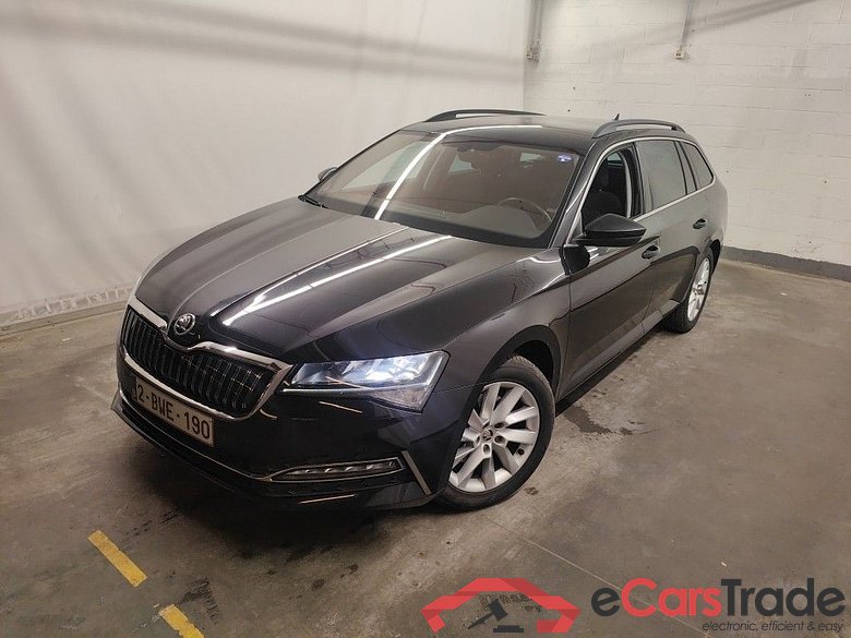 Skoda Superb Combi 1.4 TSI iV 160kW DSG6 Clever 5d #1