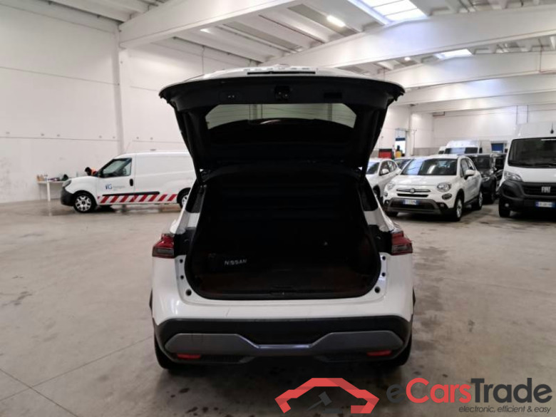 NISSAN QASHQAI / 2021 / 5P / CROSSOVER 1.3 MHEV 158 TEKNA XTRONIC #4