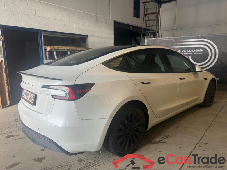 TESLA Model 3 62.5 kWh RWD #4