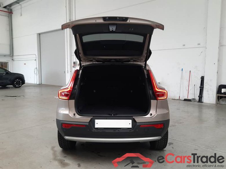 VOLVO XC40 / 2021 / 5P / SUV T2 AUTOMATICO CORE #5