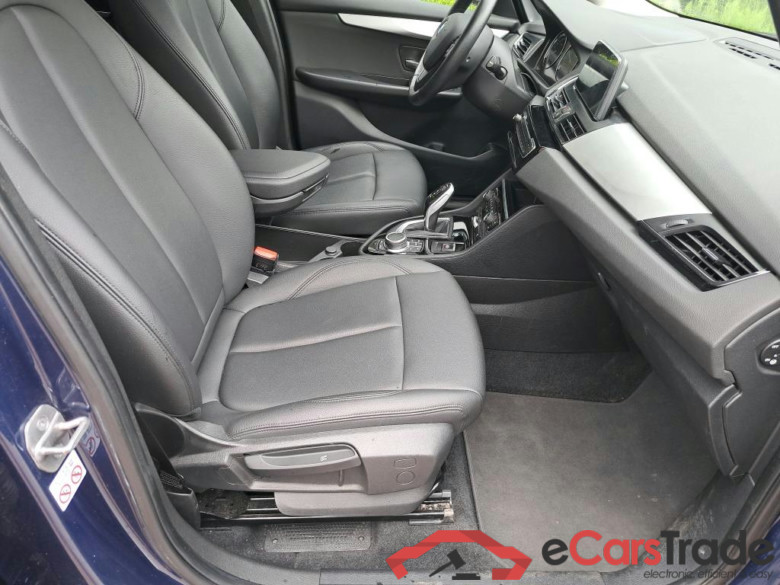 BMW - BMW 2 GRAN TOURER 216d 116PK Business Edition Advantage With Heated Seats & Navigation & 7 Seating capacity & Removable Trailer Hook #3