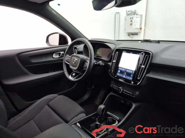 VOLVO XC40 RECHARGE CORE #3