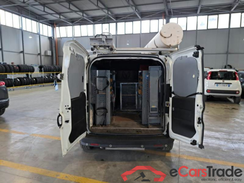 FIAT DOBLÒ CARGO 2015 4 PORTE CARGO 1.4 T-JET NATURAL POWER MAXI SX E6 #4