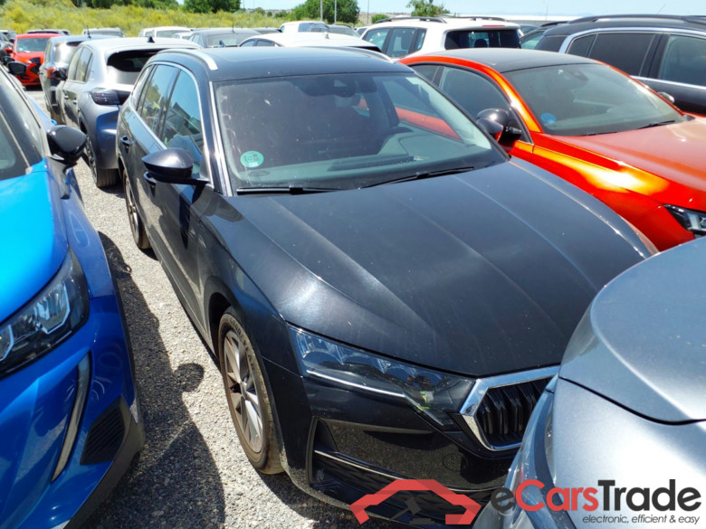 SKODA Octavia 2.0 TDI 110 kW (150CV) DSG 7 vel AutomÃ¡tico Combi Design(Pano + Winterpack) #1