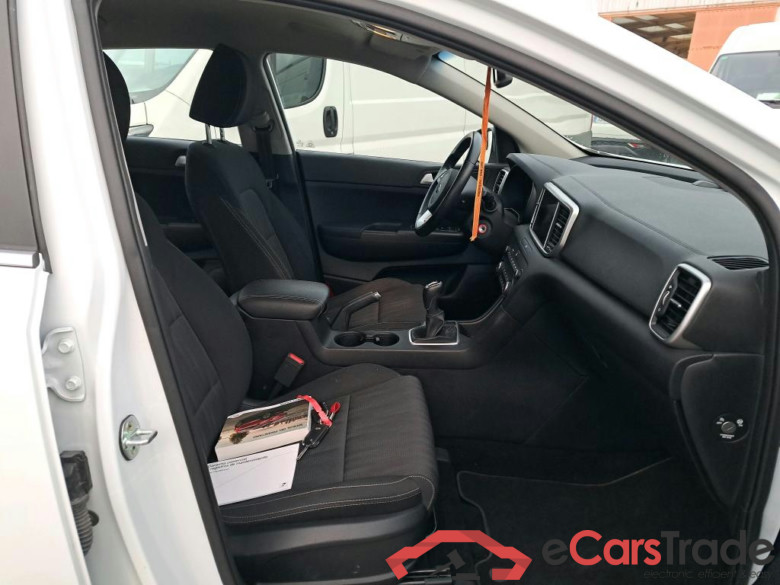 KIA Sportage / 2018 / 5P / todoterreno 1.6 MHEV Business 100kW (136CV) 4x2 #6
