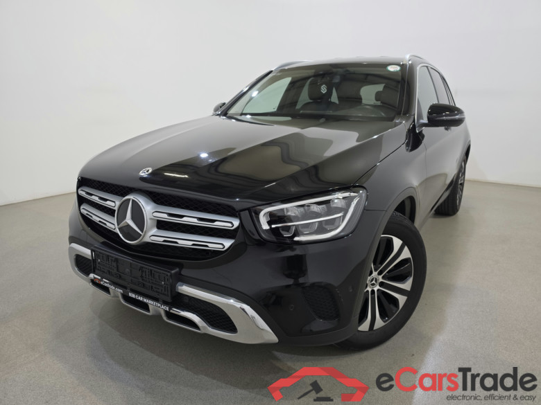 Mercedes GLC 200d LED-Xenon Widescreen Navi Sport-Leather KeylessGo Klima PDC ...