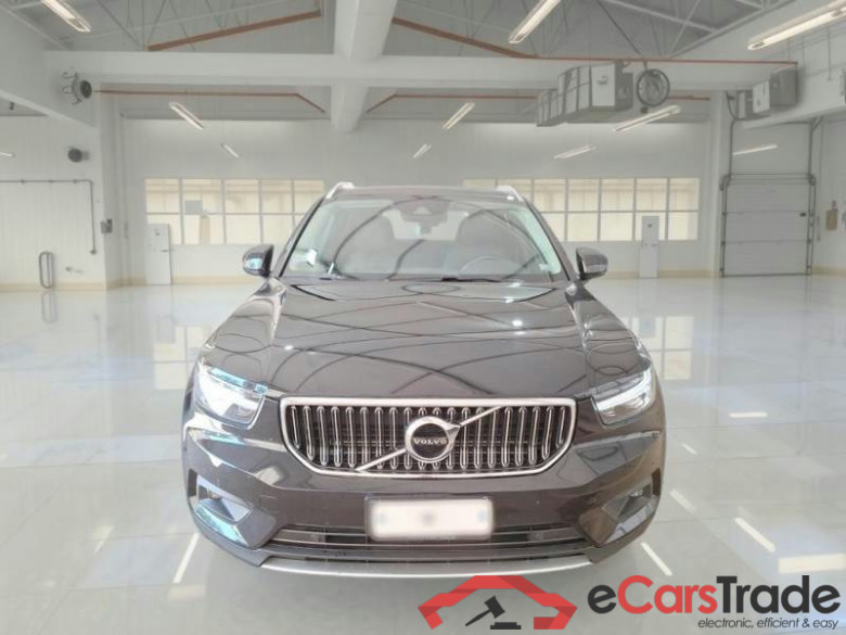 VOLVO XC40 / 2017 / 5P / SUV T4 PLUG-IN HYBRID AUTO RECH INSCRIP EXPR #6