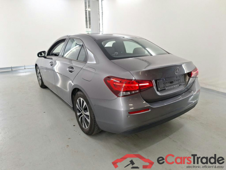 MERCEDES-BENZ A-CLASS LIMOUSINE 2.0 A 180 D BUSINESS SOLUTION ESSENTIAL #3