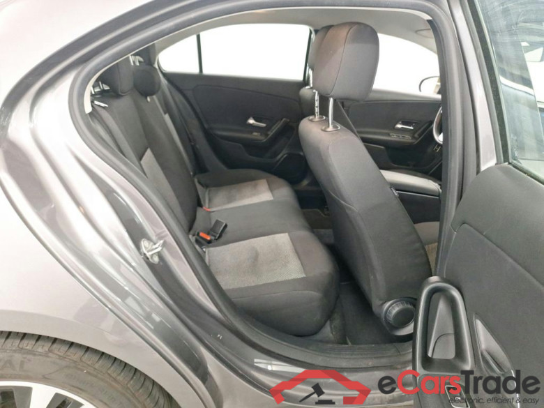 MERCEDES-BENZ A-CLASS LIMOUSINE 2.0 A 180 D BUSINESS SOLUTION ESSENTIAL #6